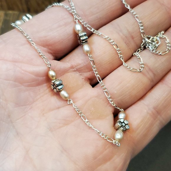 15 Inch 925 Sterling Silver Floral Cream Color Real Pearls Necklace - Picture 3 of 6